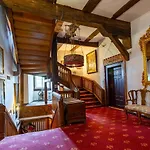 Отель Burg 4*