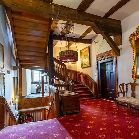Hotel Burg 4*