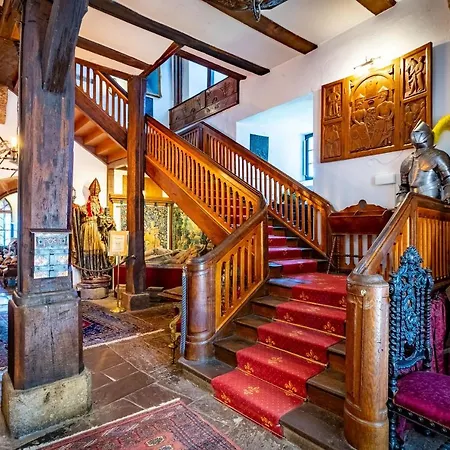 Hotel Burg 4*