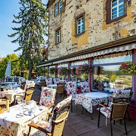 Burg 4*
