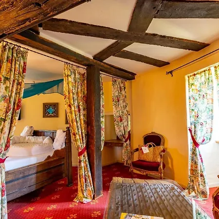Hotel Burg