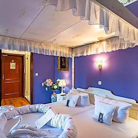 Hotel Burg 4*
