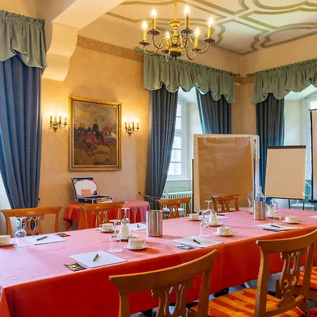 Hotel Burg 4*