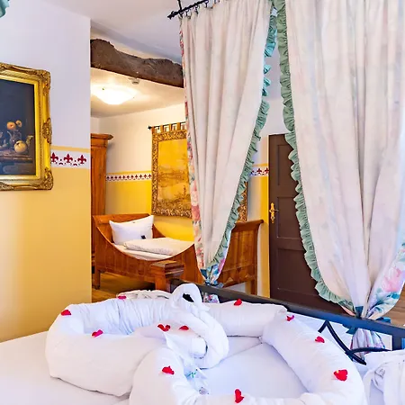 Hotel Burg 4*